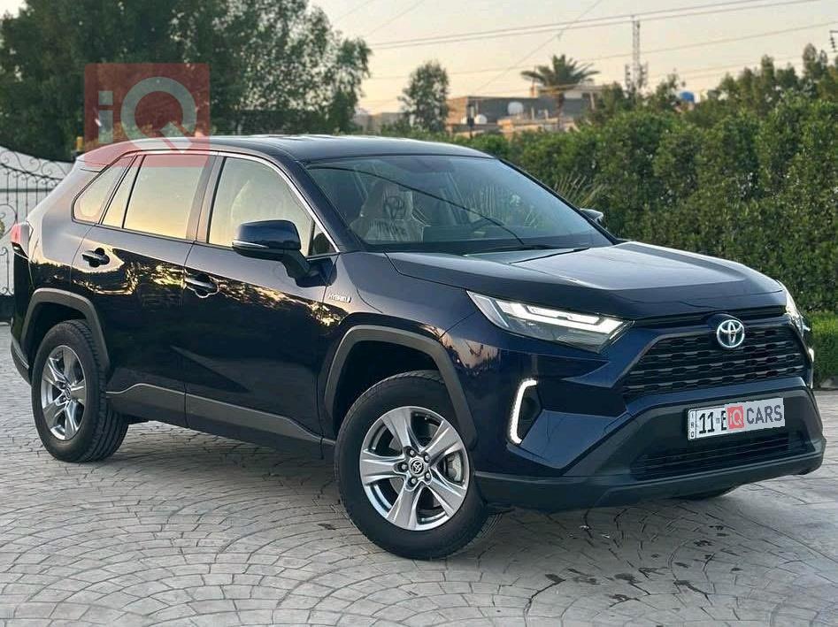 تۆیۆتا ڕاڤ 4